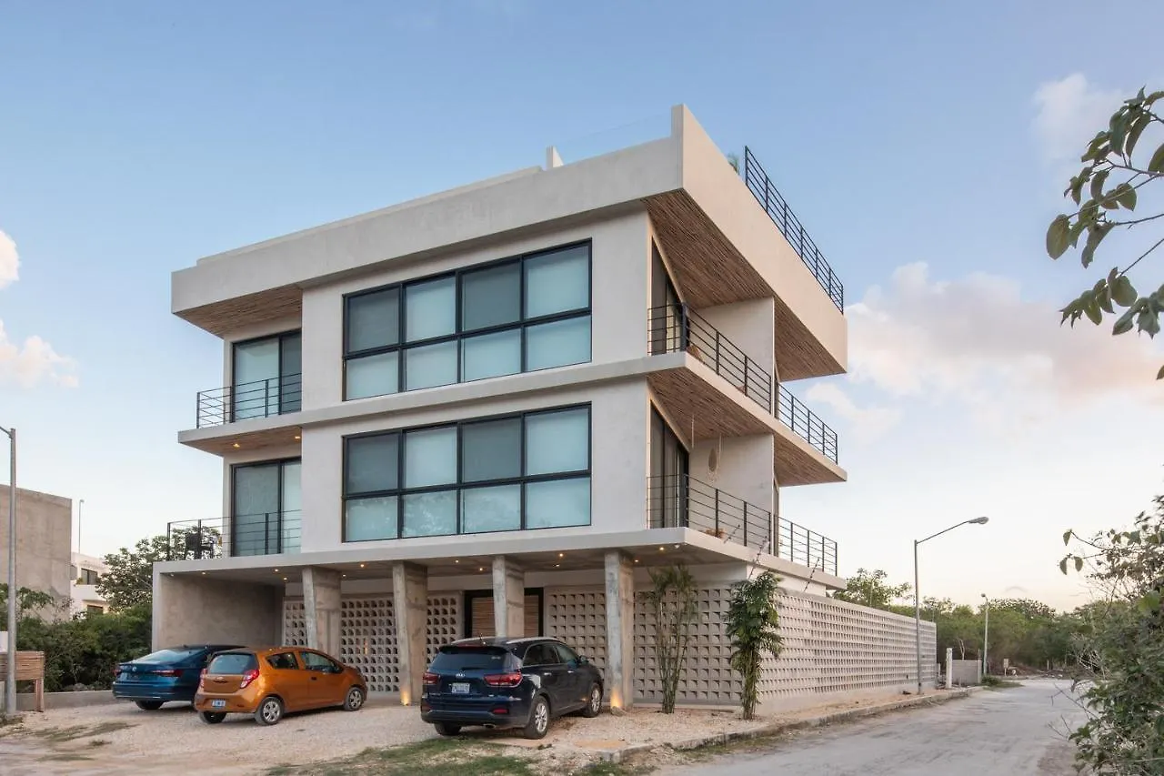 Modern 4Br Apartment In La Veleta With Rooftop Pool, Amazing Amenities & Incredible Jungle View Τουλούμ